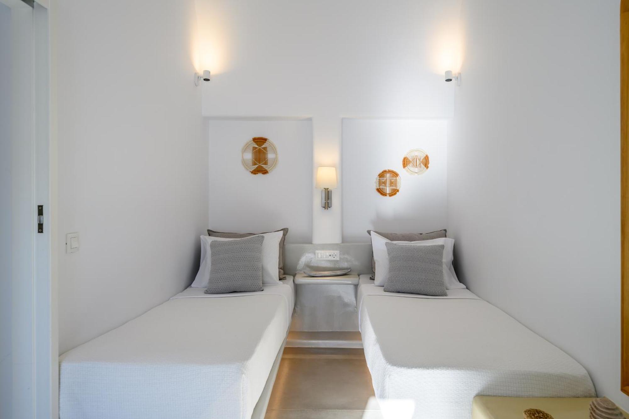 Casa vacanze Hypnos Boutique With Amazing Heated Pool With Jacuzzi